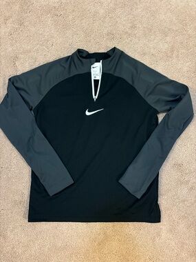Nike dri-fit quarter zip